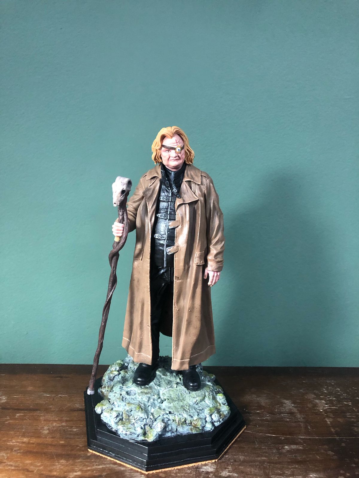 Action Figure Olho-Tonto Moody - Impressão 3D e Pintura Manual (26 cm)