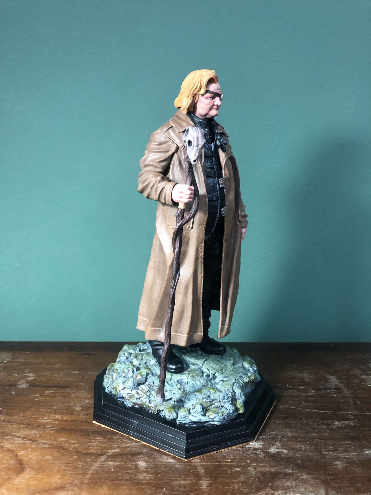 Action Figure Olho-Tonto Moody - Impressão 3D e Pintura Manual (26 cm)