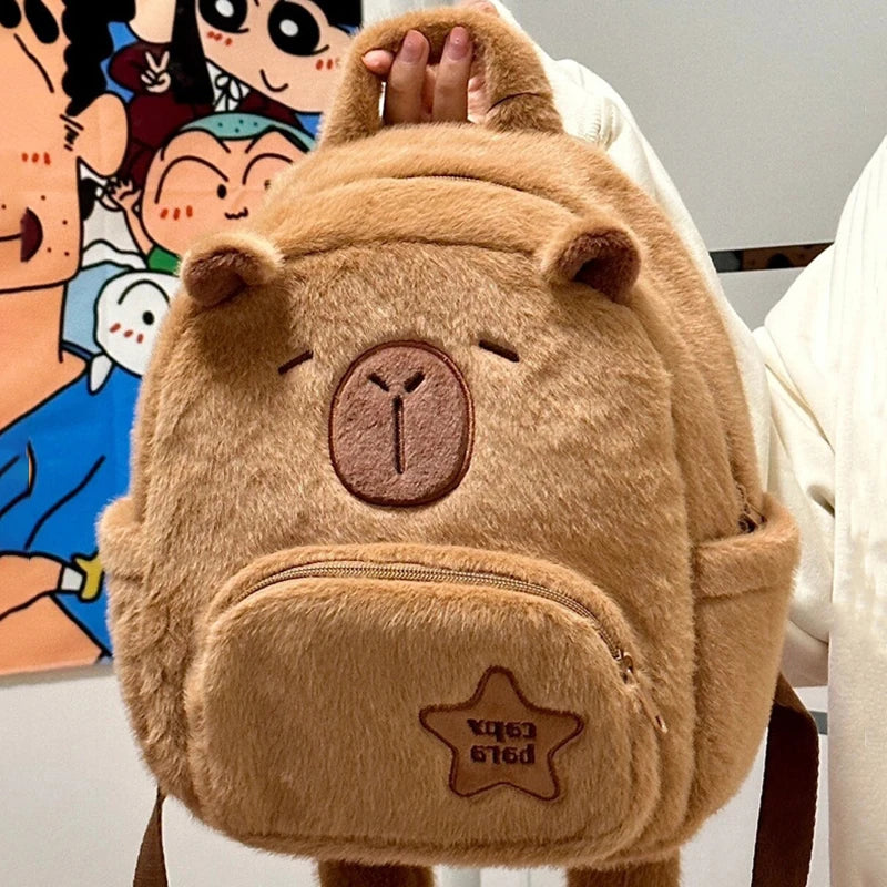 Mochila Pelúcia Capivara