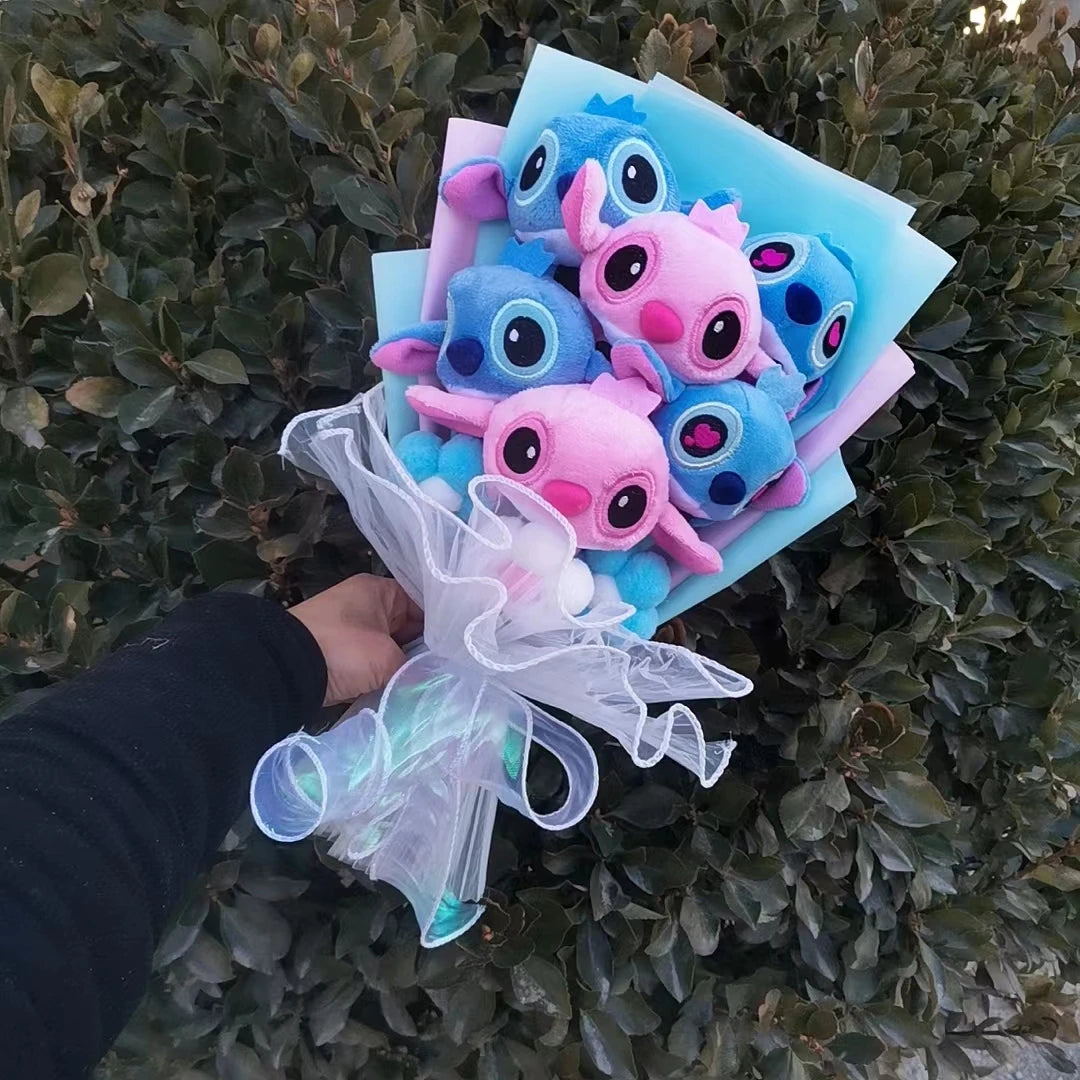 Buquê de Pelúcia Stitch com Rosas | Presente Criativo Lilo & Stitch