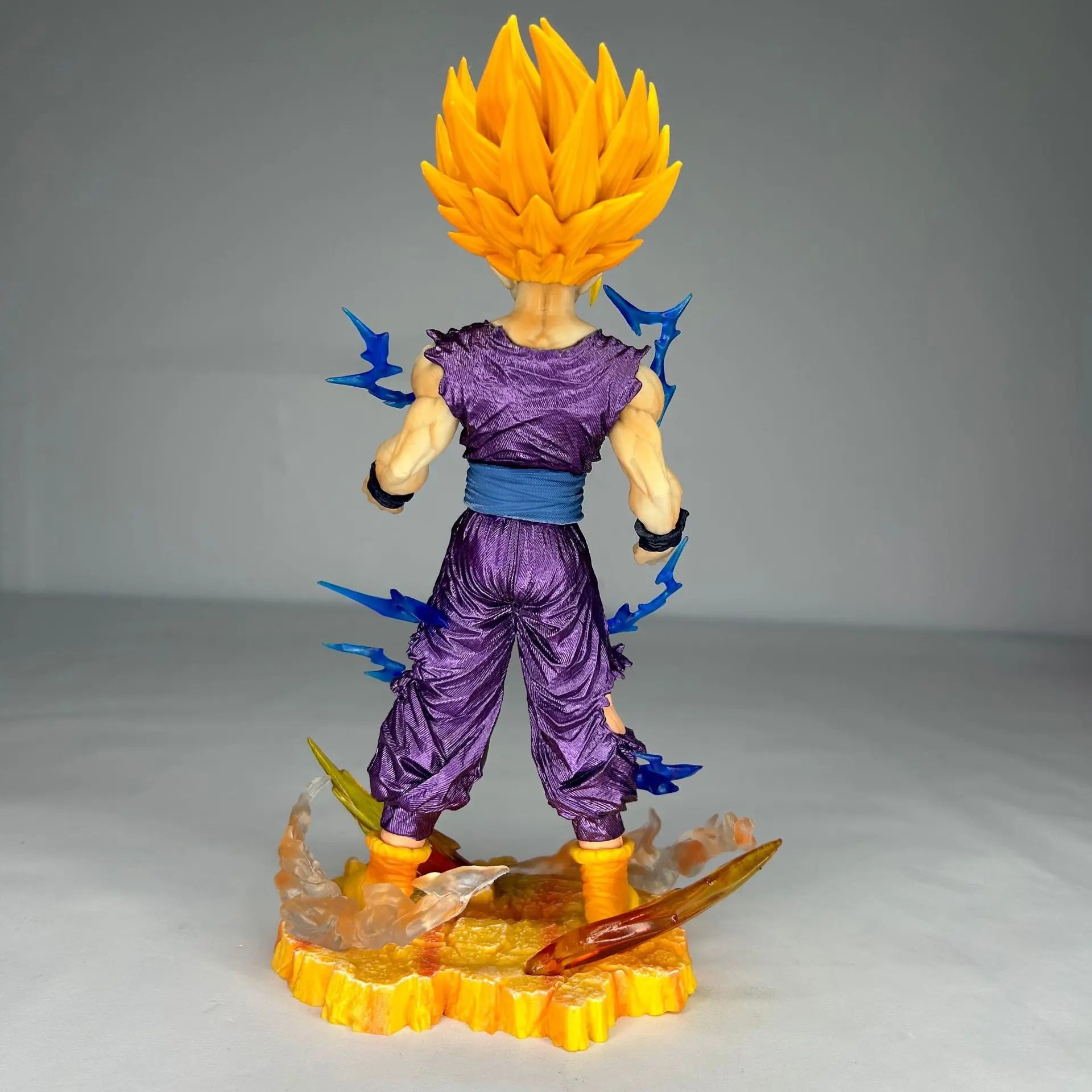 Action Figure Son Gohan Super Saiyan 2 - Cell Games - Dragon Ball Z - Bandai