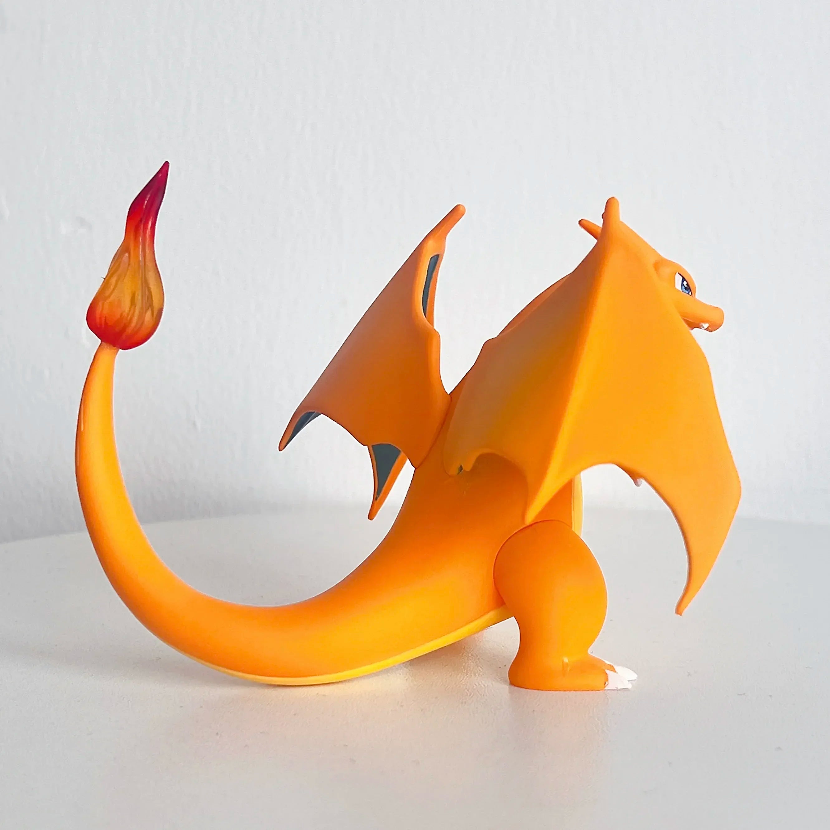 Action Figure Pokémon Charizard