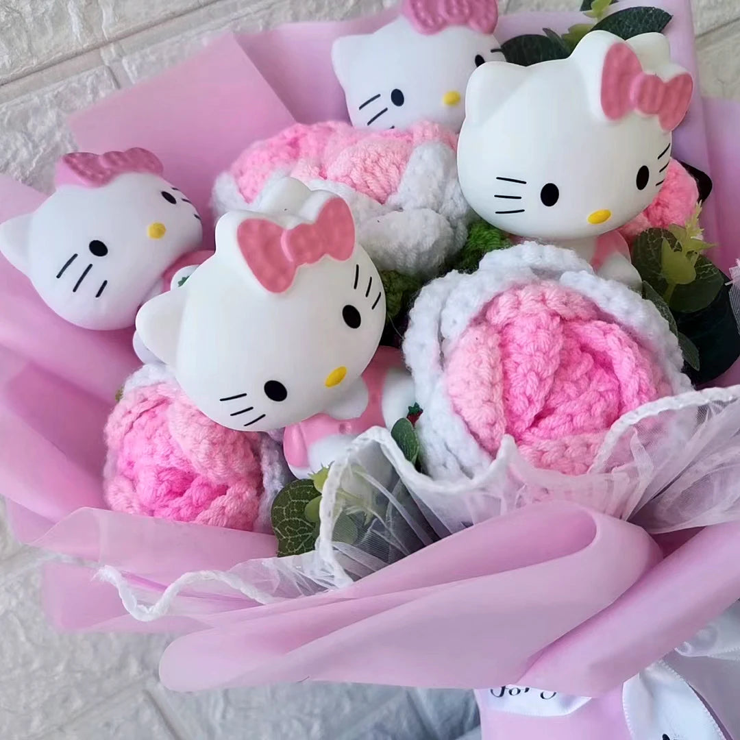 Buquê de Pelúcia Hello Kitty com Rosas de Sabão