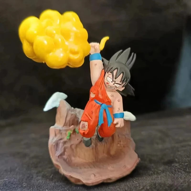 Action Figure Dragon Ball Goku e Nuvem
