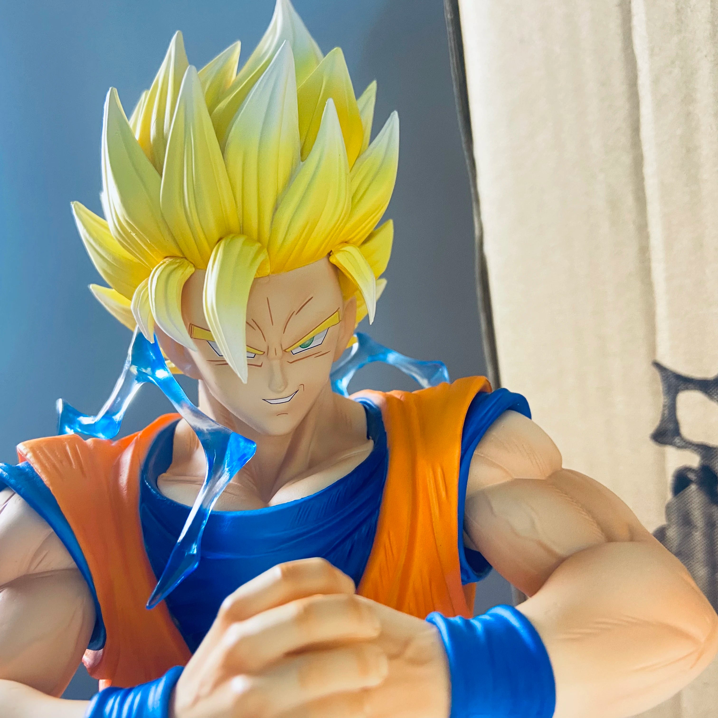 Action Figure Dragon Ball Z Goku Super Saiyajin 2 30cm